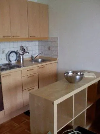 Elisabethstrasse Apartment